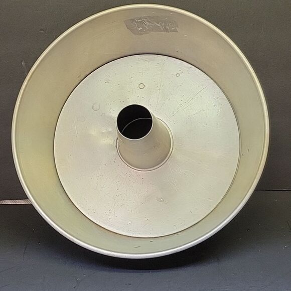 Angel Food Cake Pan Maid If Honor 10" Diameter Non Stick Two-Piece Pan - Picture 1 of 7